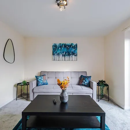 Spacious 3-bed With Free Parking And Near Centre 別荘 マンチェスター
