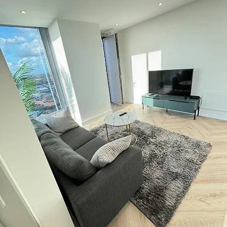 The Banks - Private Modern 2-bed Skyline * Manchester