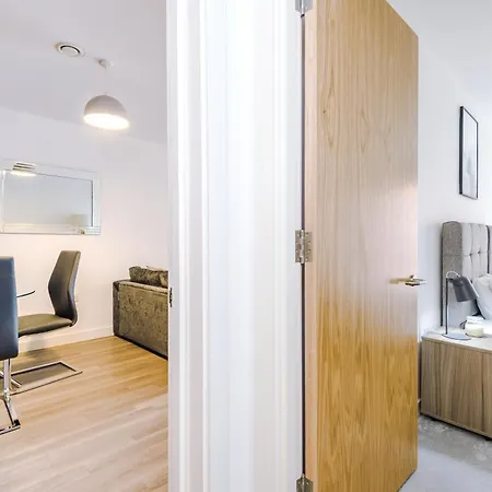 Hilltop Serviced Apartments- Northern Quarter * Manchester