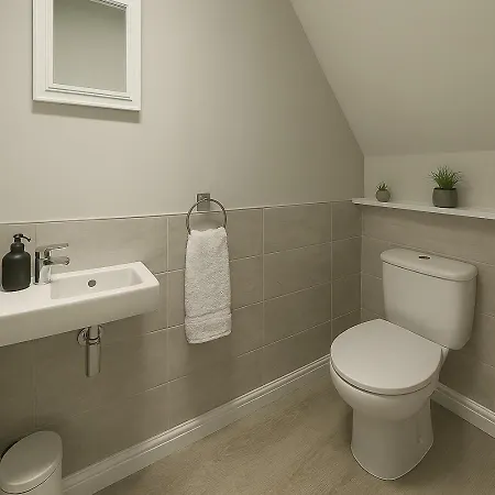 Feriehus Stunning Home. Free Parking. Manchester