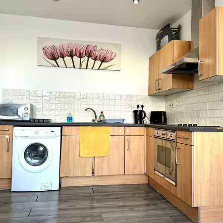 2 Bedroom, 2 Bath, Very Popular Centre