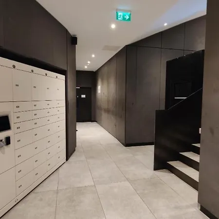 Penthouse-like With & Waterfront Views In Old Trafford With 500mbps Internet And Netflix アパート