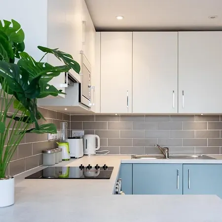 The Withington Loft- Close To Uni's & Hospitals Apartment *