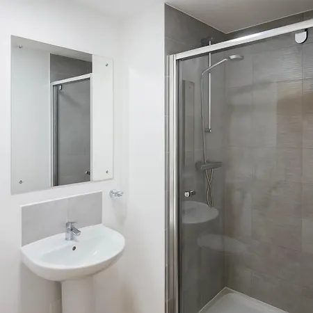 Апартаменты Luxury Centre Flat Riverside Views