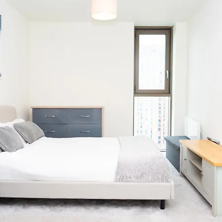 Apartman Luxe In M1 With Pool, Gym & Manchester