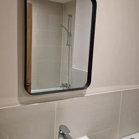 With Free Parking In Greater * מנצ'סטר