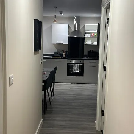 Apartman With Free Parking In Greater