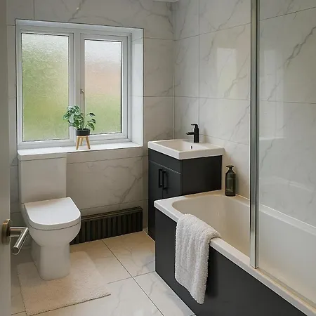 Hideaway On Shrewsbury Road