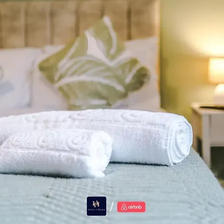 Appartamento Comfy 1br In Salford, Kitchen, Wifi And Parking Manchester