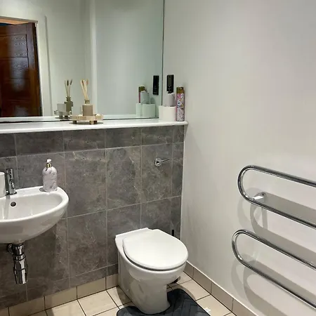 Modern Next To Ao Arena - Parking - Local Attractions Apartman