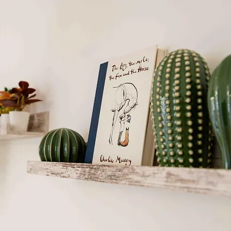 S Veranda - Near Lidl & Bus -4 Bed 6 Sleep Μάντσεστερ