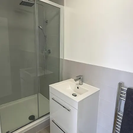 아파트 Kehoe's Near Etihad Stadium & Coop Live Arena Sleeps 4 맨체스터