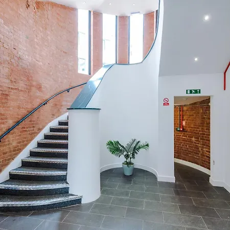 Large Salford -free Parking