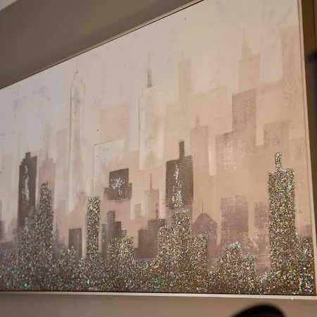 S Veranda - Near Lidl & Bus -4 Bed 6 Sleep * Μάντσεστερ