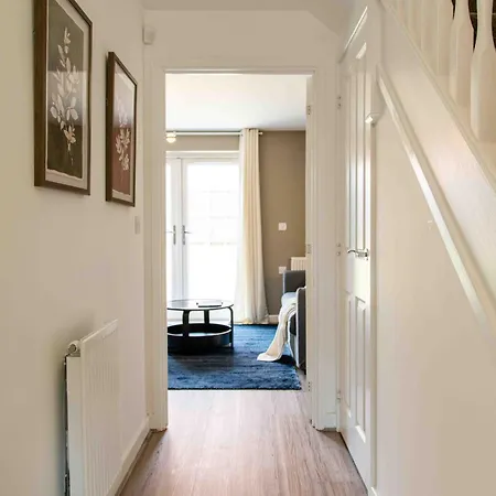 S Veranda - Near Lidl & Bus -4 Bed 6 Sleep Σπίτι διακοπών *