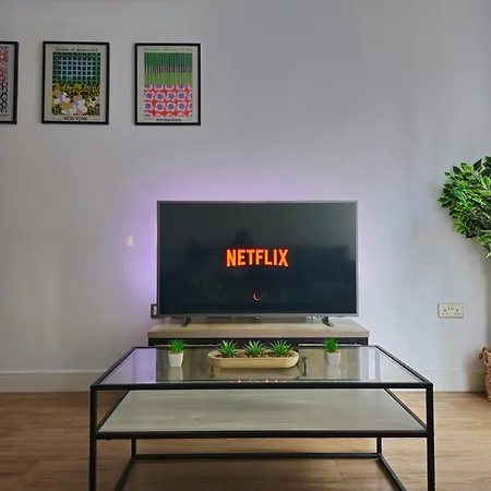 Orbit Modern 2 Bed 2 Bath Centre * マンチェスター