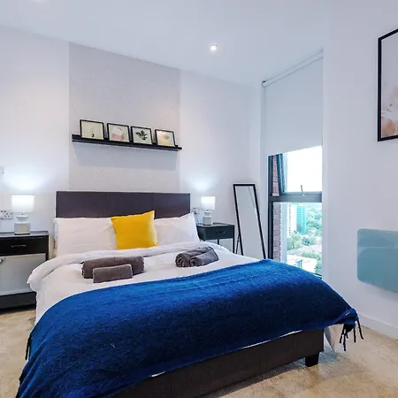 Appartamento Duplex In Salford, 2br&2ba, Full Kitchen *