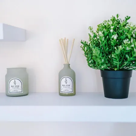 Spacious 3-bed With Free Parking And Near Centre マンチェスター