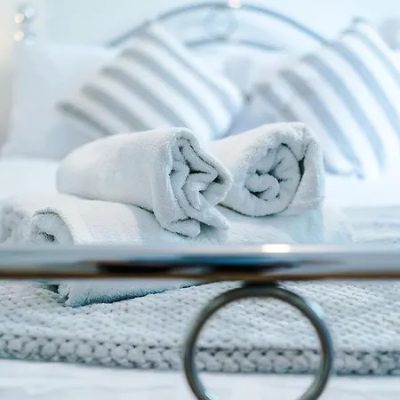 Hébergement de vacances Spacious 3bed In Stretford, Sleeps 6, Parking Manchester