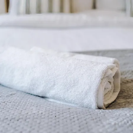 Vakantiehuis Spacious 3bed In Stretford, Sleeps 6, Parking