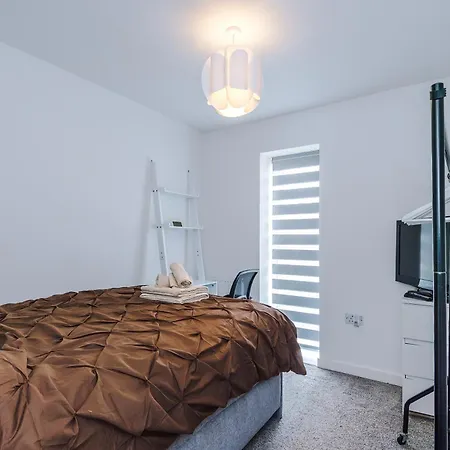 Spacious In Mcr - Free Parking, Ps5 & Superfast Wifi * マンチェスター