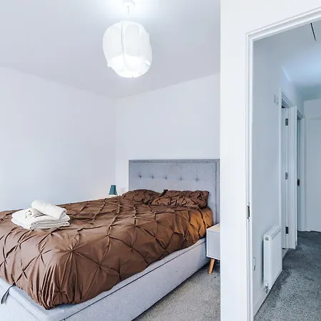 アパート Spacious In Mcr - Free Parking, Ps5 & Superfast Wifi *