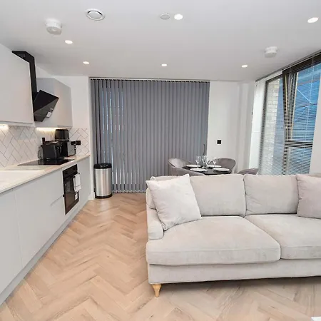 Apartmán Modern 2 Bed Flat In W Balcony *