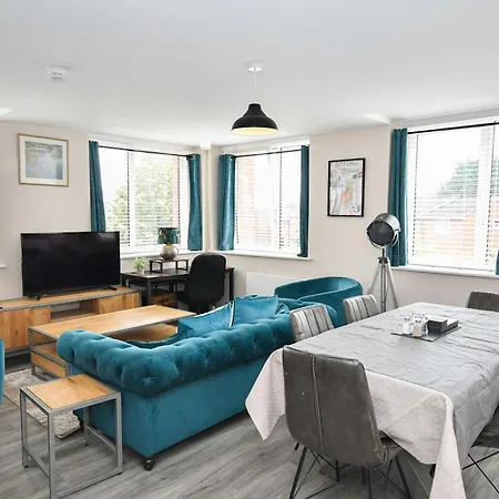 Apartmán Lovely 2 Bedroom In Salford