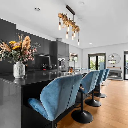 Cityscape Mcr Townhouse - Free Parking & Garden *