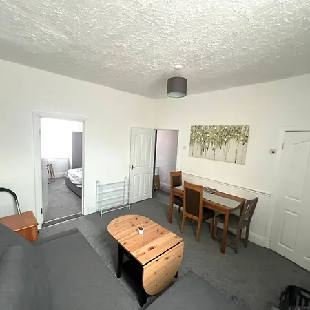 Gasthuis Quiet Spacious In Salford-samson Plab