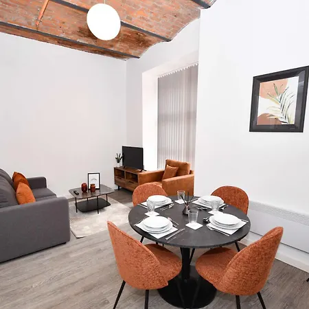 Beautiful 2 Bed Near Etihad شقة مانشستر