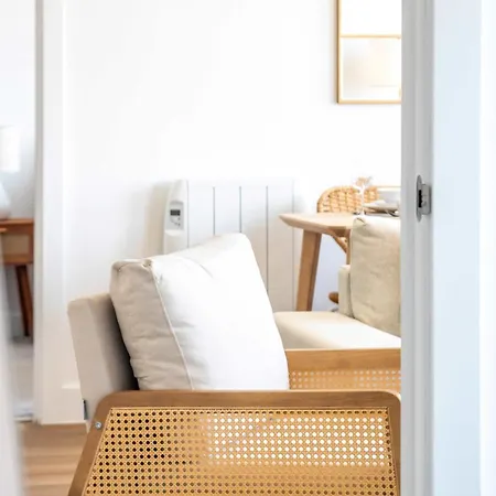 Zeni Alexandra Rise Two Bed Flat * Manchester