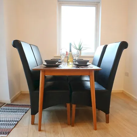 Apartamento Cosy Mins Away To Man Etihad Arena - Pass The Keys *