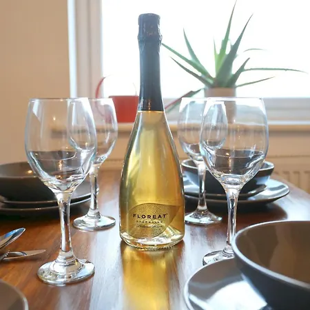 Cosy Mins Away To Man Etihad Arena - Pass The Keys * マンチェスター