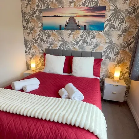 Holiday home Northeast Sleeps 8 With Onsite Parking Manchester