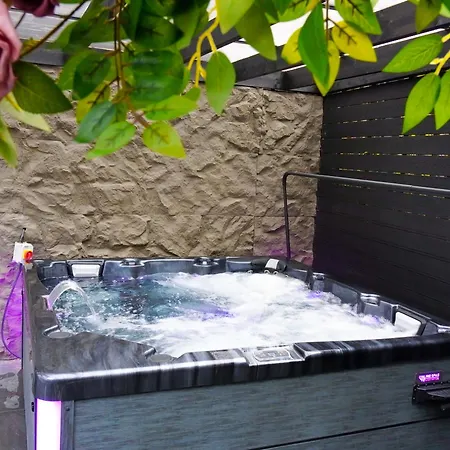 Luxehaus Mcr Dom wakacyjny *