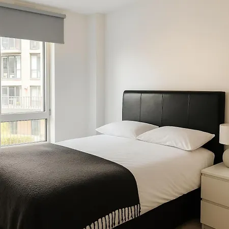 Апартаменты Modern Centre 2 Bedroom With Large Balcony Манчестер