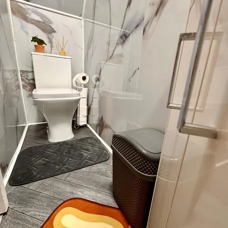 Dom wakacyjny Cosy 4 Bedder House Near Centre *