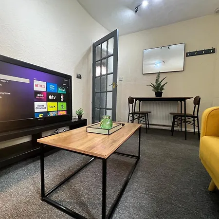 Budget Spacious 3 Bed In 度假居