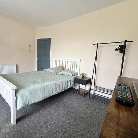 Budget Spacious 3 Bed In * 曼彻斯特