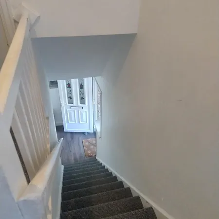Entire 3br Near Chorlton Water Park And Airport With Parking בית נופש *