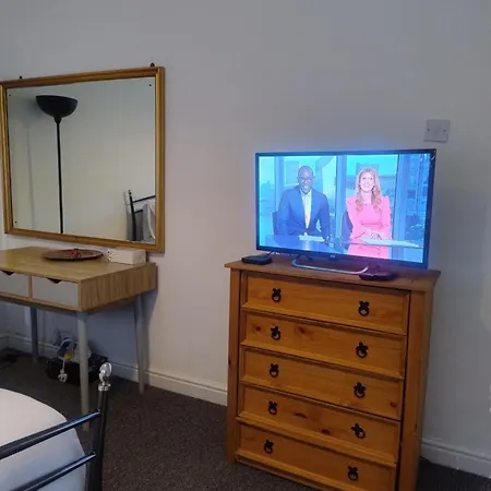 Entire 3br Near Chorlton Water Park And Airport With Parking בית נופש מנצ'סטר
