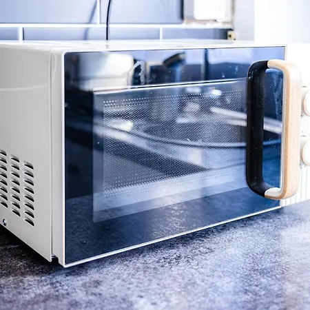 2 Bedroom Denton, Suitable For Professionals Needing A Peaceful Work Environment Manchester