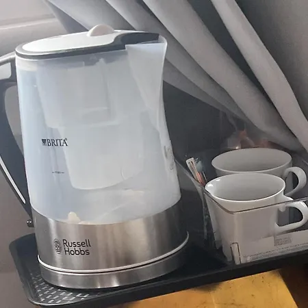 Piccadilly Private And Bathroom Privatunterkunft