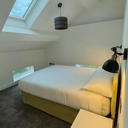 דירה Kehoe's Penthouse Near Etihad Stadium & Coop Live Arena Sleeps 4