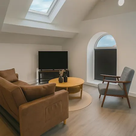 Kehoe's Penthouse Near Etihad Stadium & Coop Live Arena Sleeps 4 מנצ'סטר