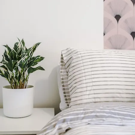 Elegant 2br Flat Near Northern Quarter شقة مانشستر