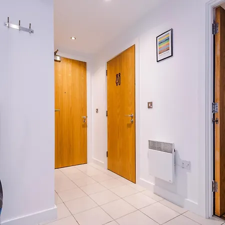 Elegant 2br Flat Near Northern Quarter *