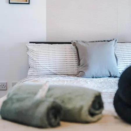 Elegant 2br Flat Near Northern Quarter مانشستر
