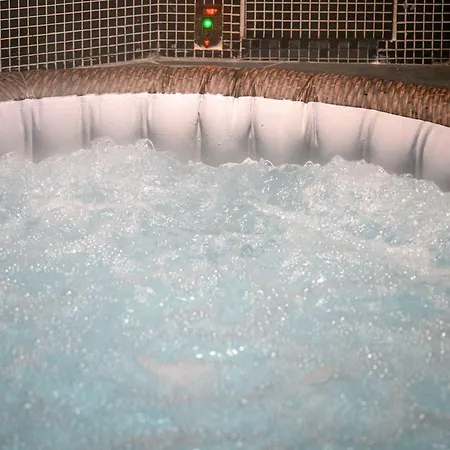 Apartamento Centre With Hot Tub By Superhost *